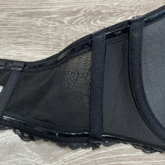 NWOT Torrid Curve Bombshell Everyday Strapless Bra Lightly Lined Underwire 42D - Picture 12 of 16